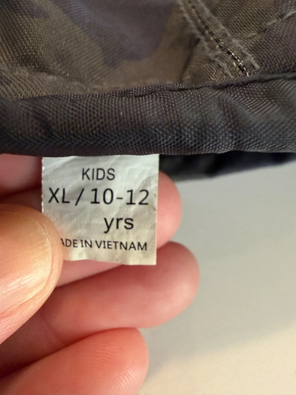 Dakine Kids XL 10-12 Camo Ski Snowboard Mittens Snow Gloves